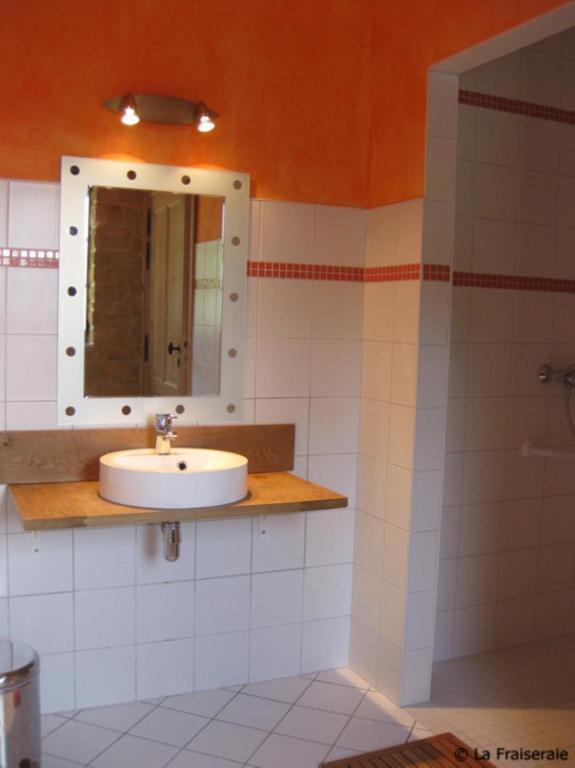 Chambres D'Hotes La Fraiseraie Tellancourt Δωμάτιο φωτογραφία